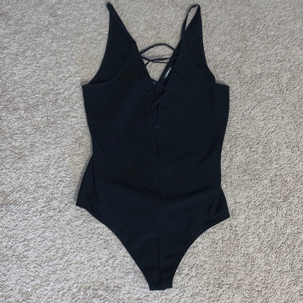 Express bodysuit size Medium in black NWOT